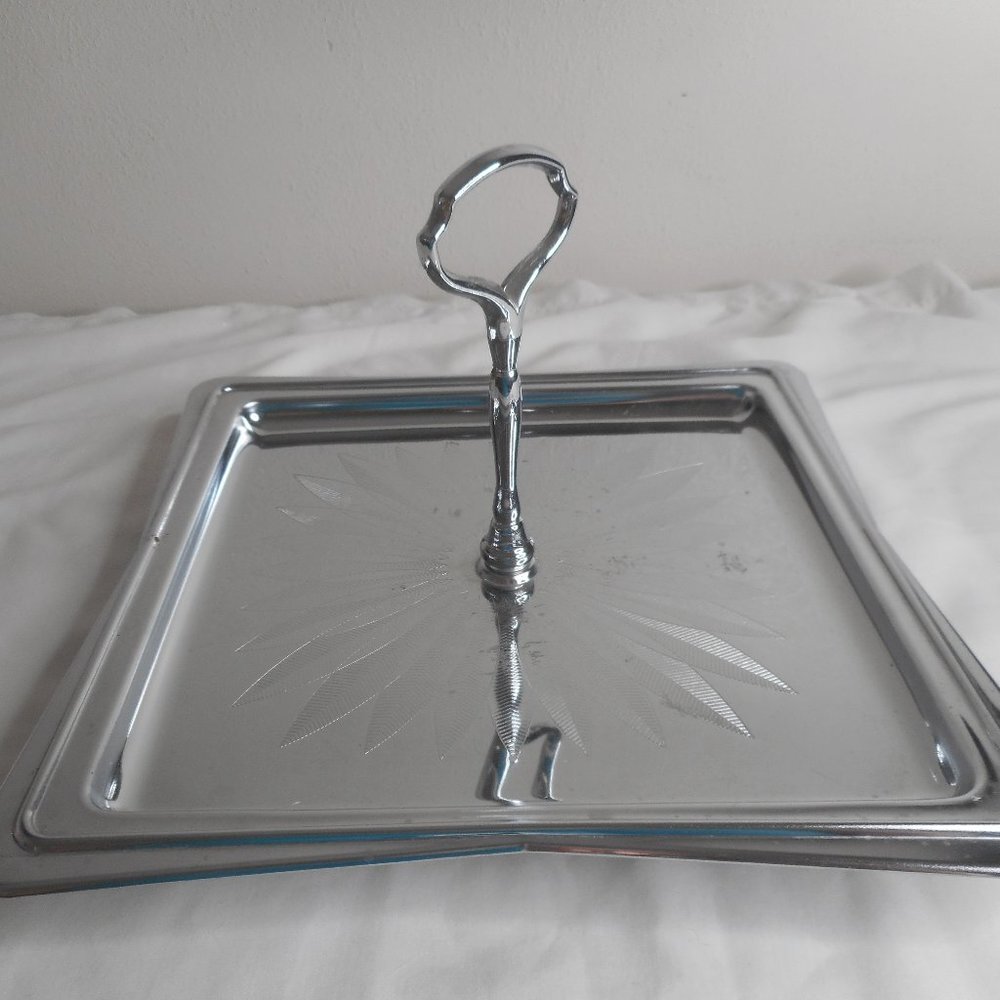 Vintage 1960s Metal Hellerware Tid Bit Tray